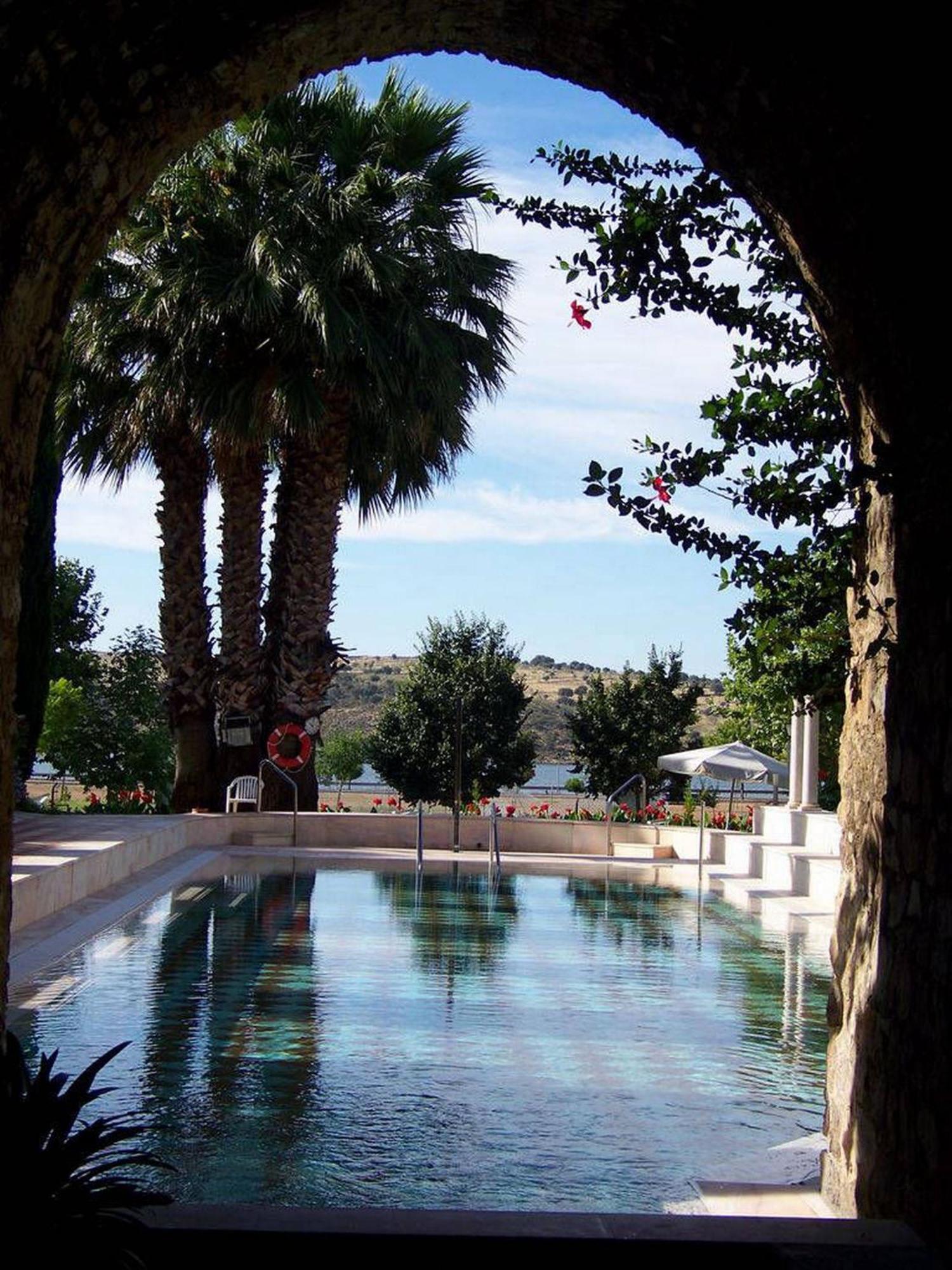 Hotel Varinia Serena - Balneario De Alange Εξωτερικό φωτογραφία