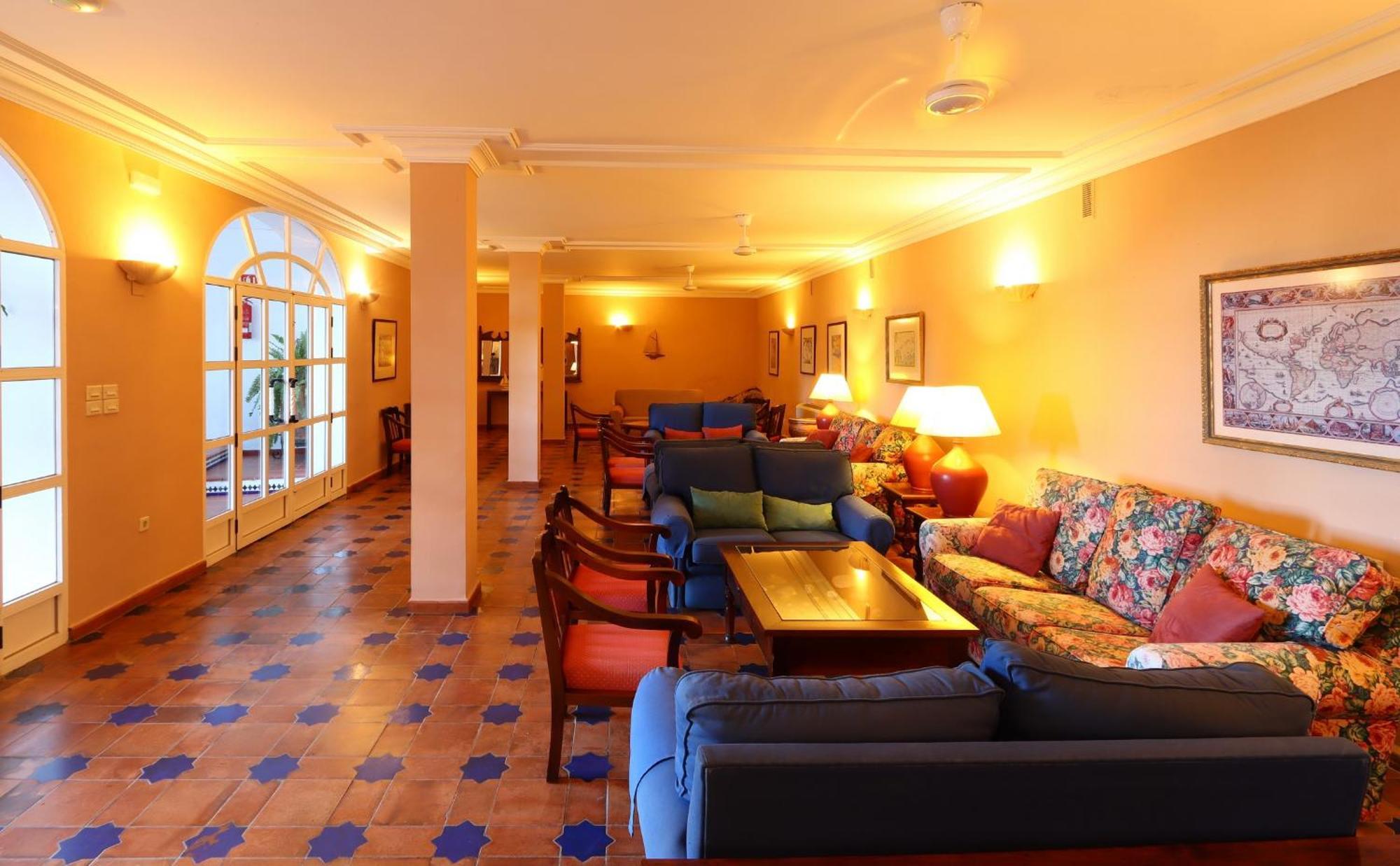 Hotel Varinia Serena - Balneario De Alange Εξωτερικό φωτογραφία