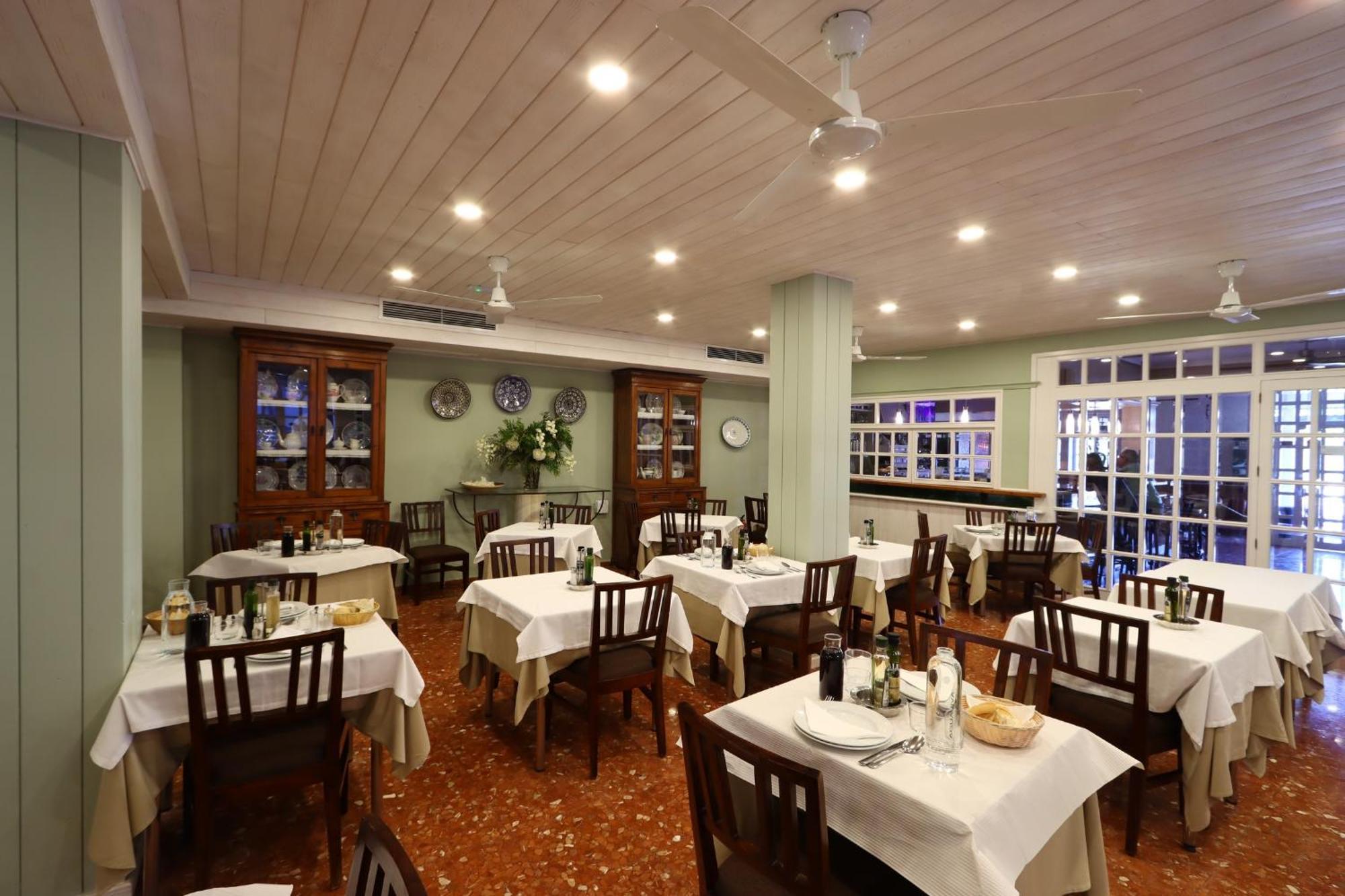 Hotel Varinia Serena - Balneario De Alange Εξωτερικό φωτογραφία