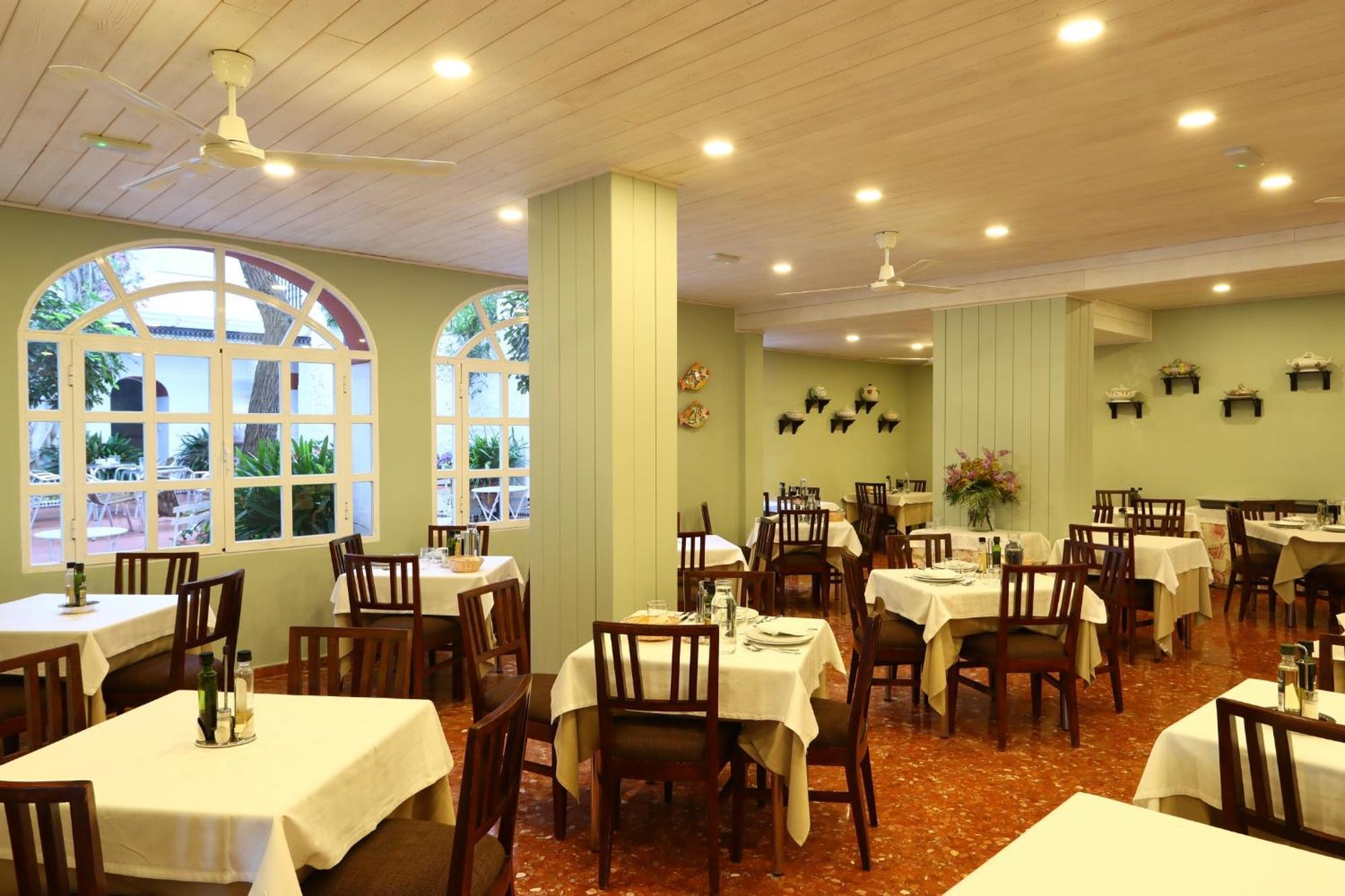 Hotel Varinia Serena - Balneario De Alange Εξωτερικό φωτογραφία
