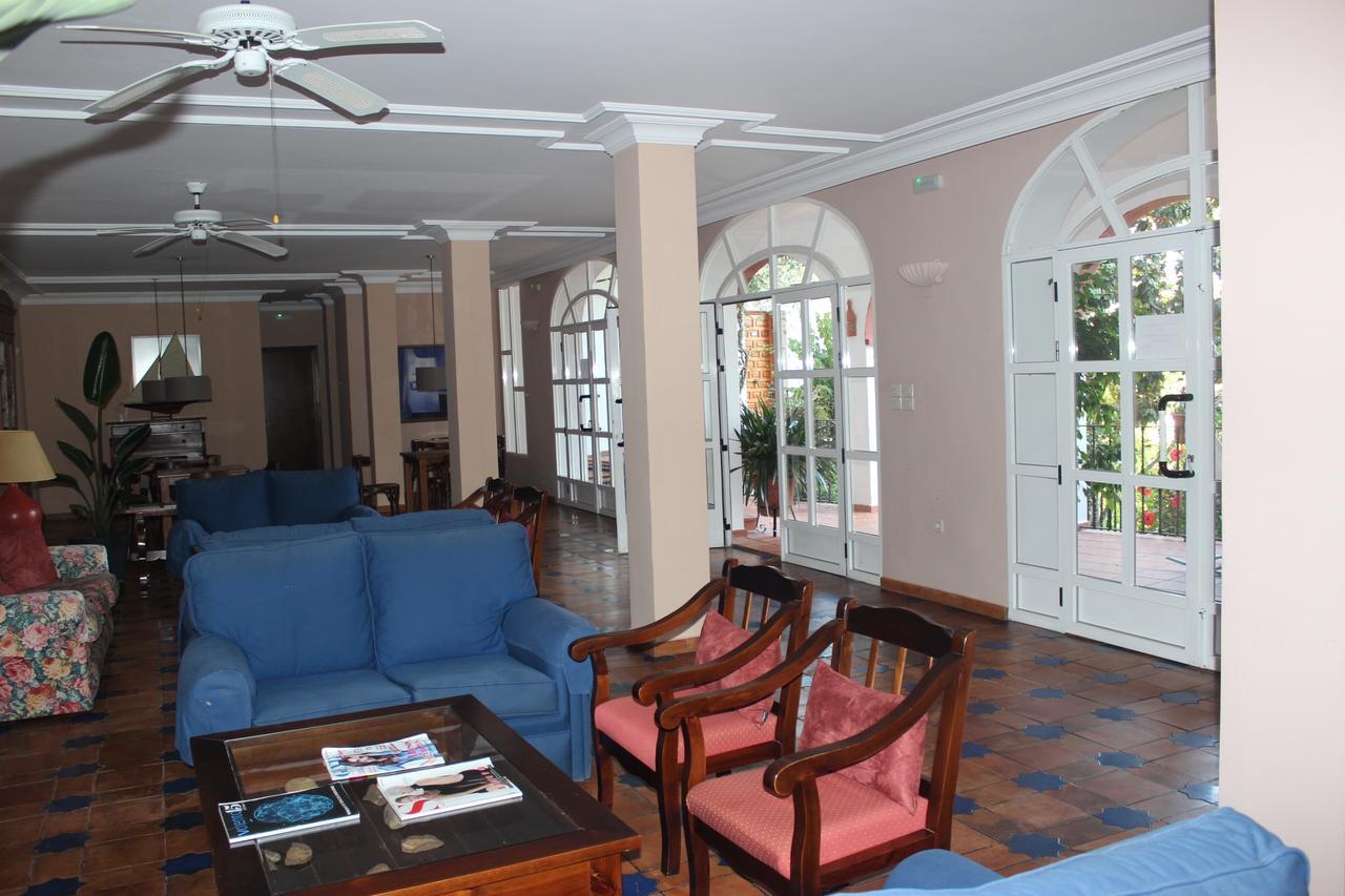 Hotel Varinia Serena - Balneario De Alange Εξωτερικό φωτογραφία