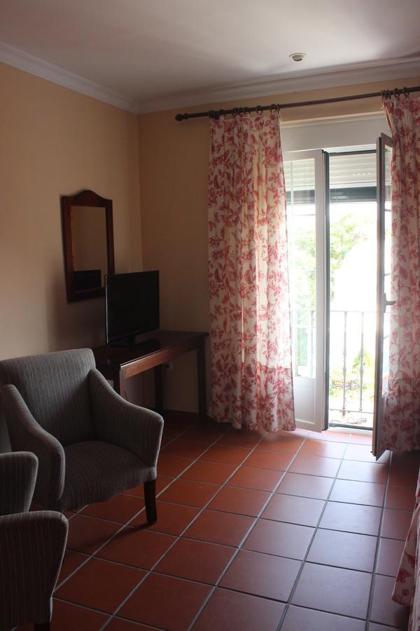 Hotel Varinia Serena - Balneario De Alange Εξωτερικό φωτογραφία