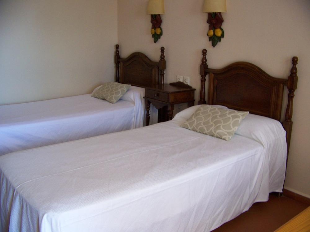 Hotel Varinia Serena - Balneario De Alange Εξωτερικό φωτογραφία