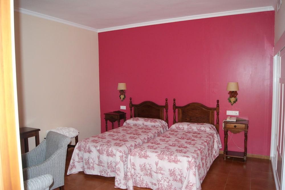 Hotel Varinia Serena - Balneario De Alange Εξωτερικό φωτογραφία